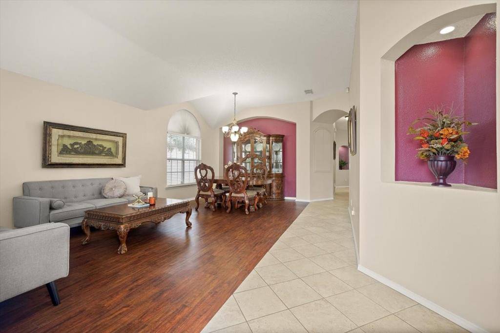 6408 St Leonard Drive, Arlington, TX 76001