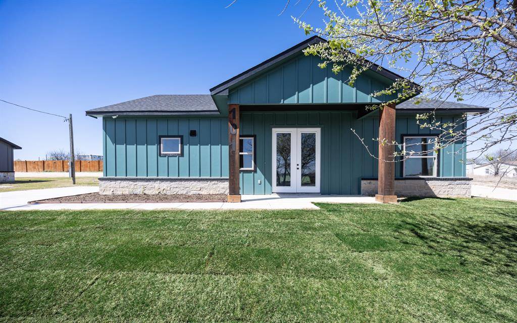 101 Sparrow Drive, Azle, TX 76020