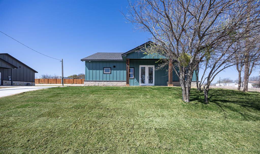 101 Sparrow Drive, Azle, TX 76020