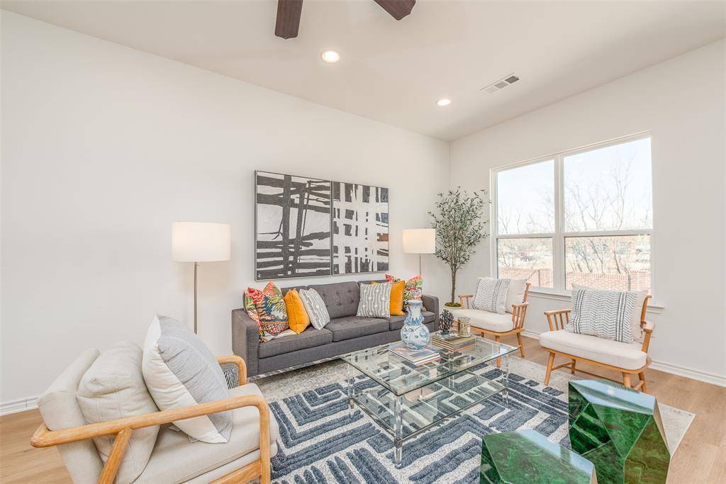 2828 Addison Park Lane, Fort Worth, TX 76110