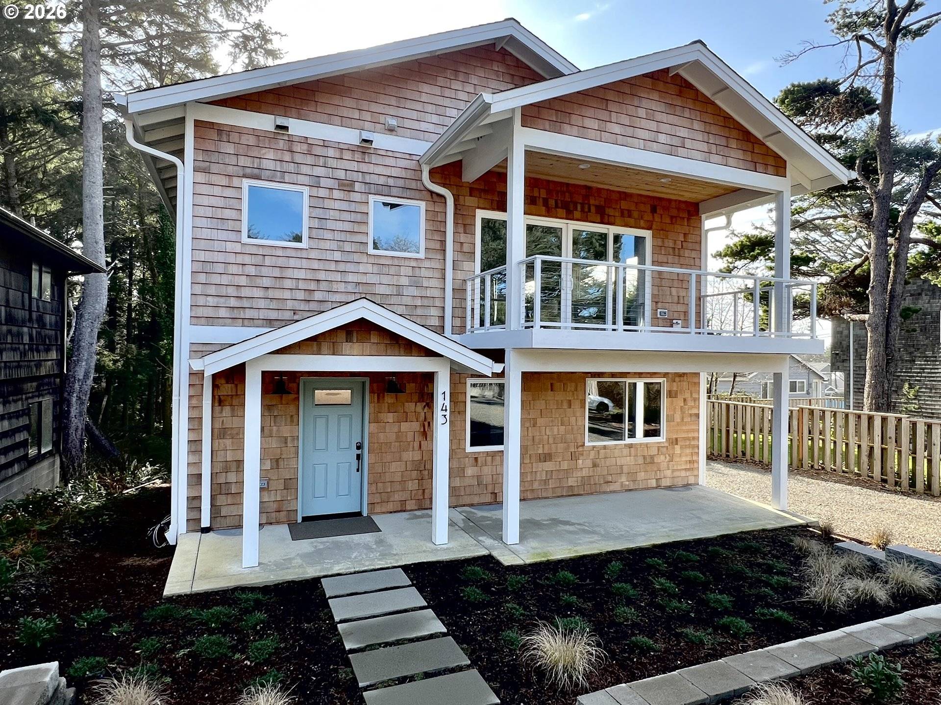 143 E TANANA AVE, Cannon Beach, OR 97110