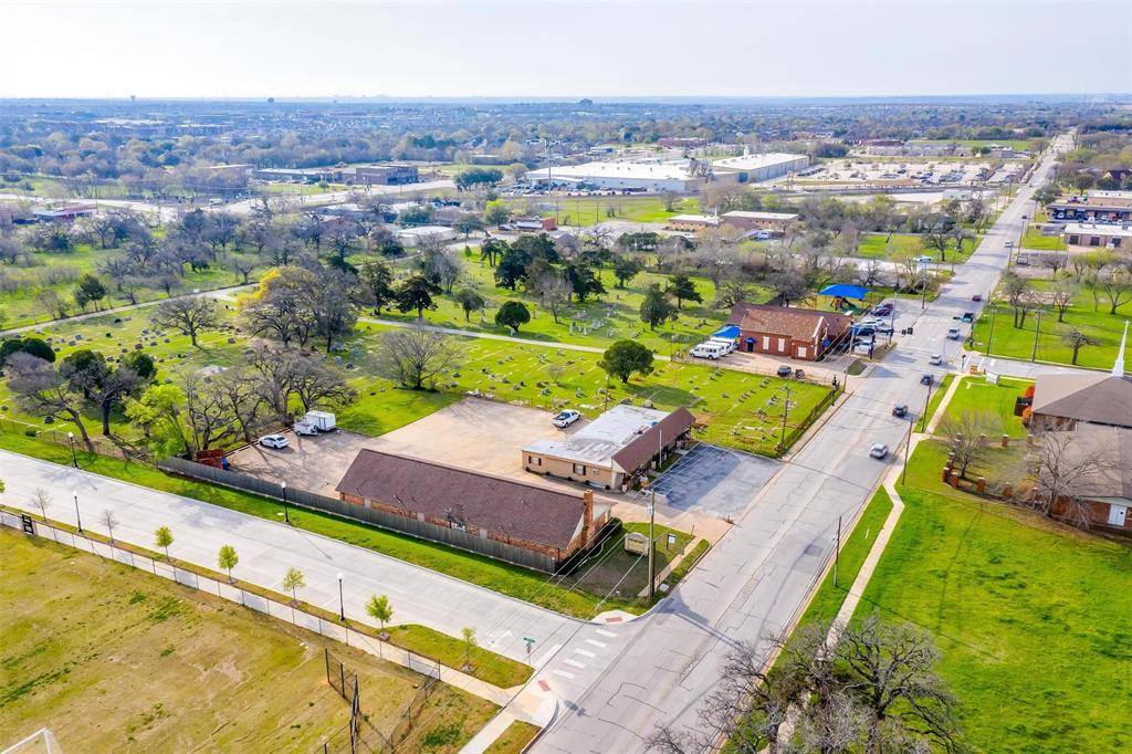 6716 Smithfield Road, North Richland Hills, TX 76182
