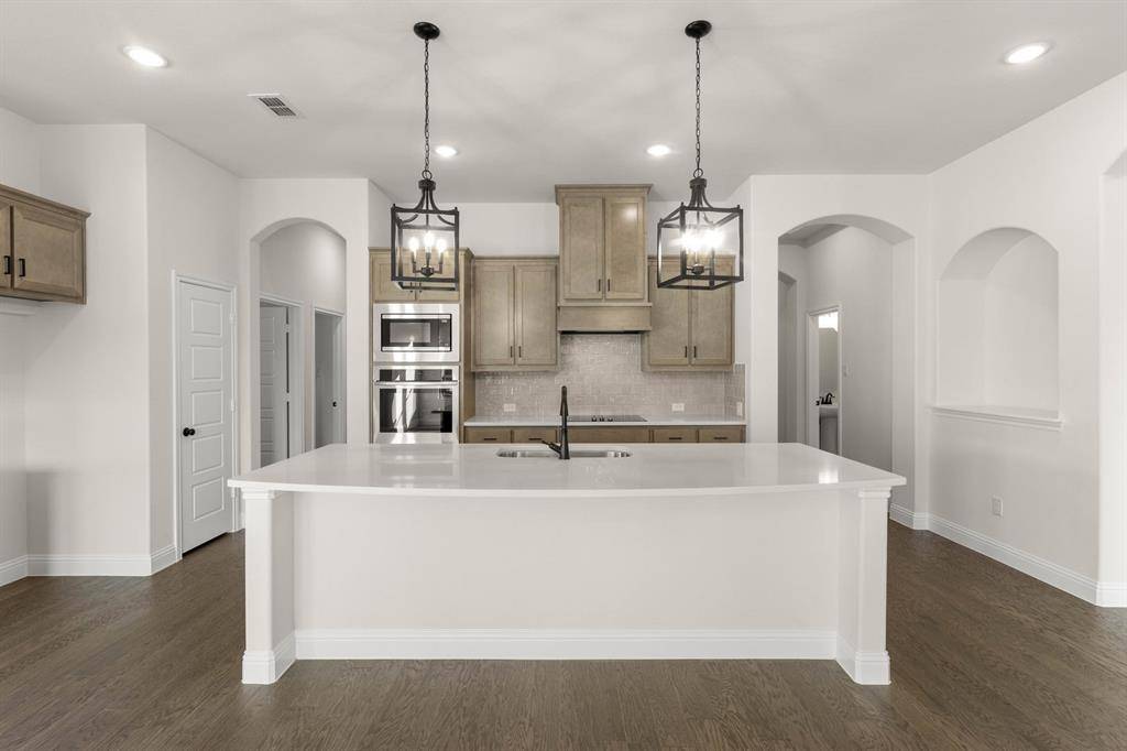 43 Magpie Street, Joshua, TX 76058