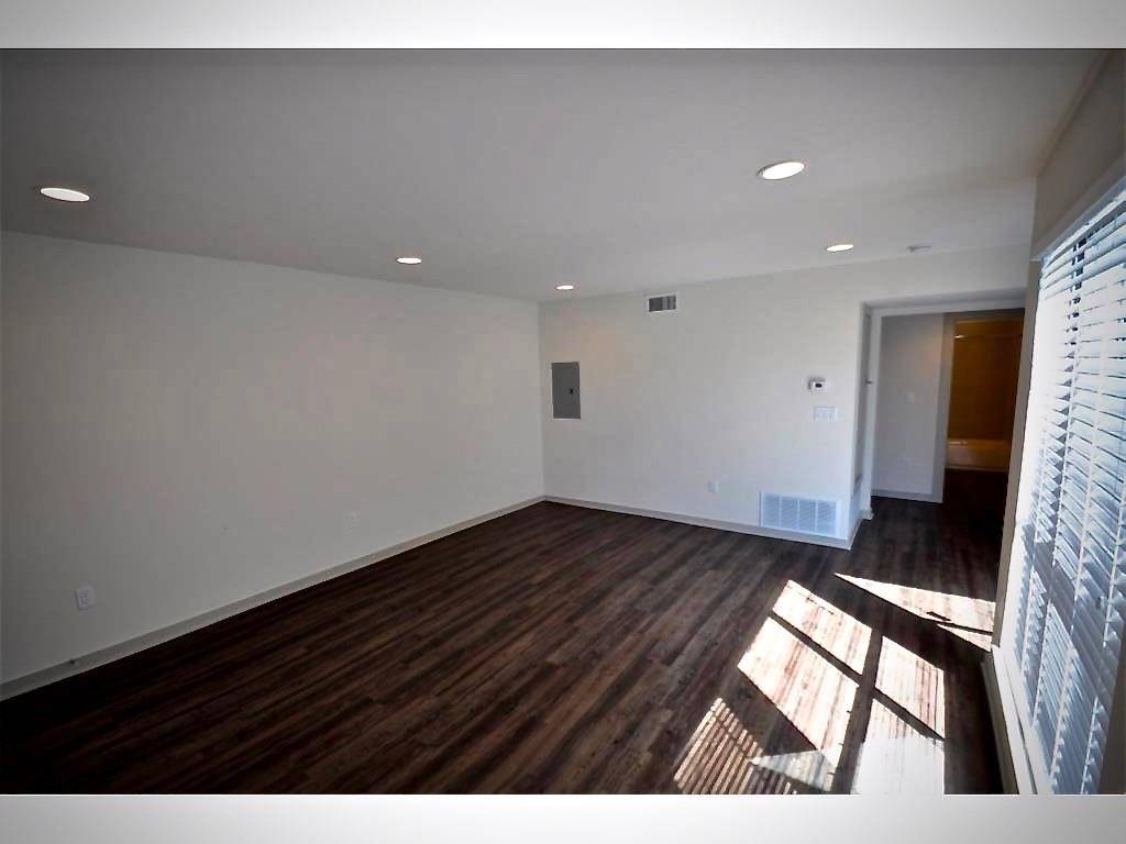 2806 Reagan Street #209, Dallas, TX 75219