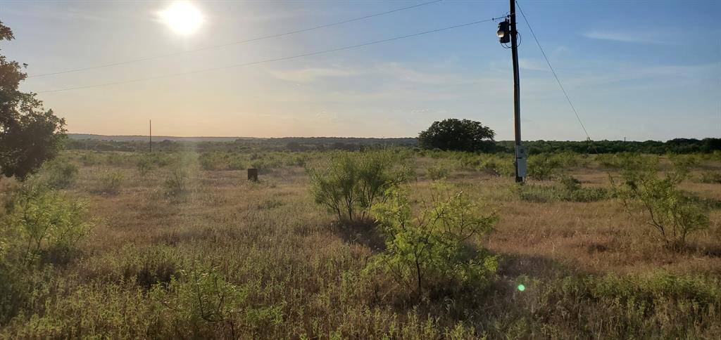 956 Cr-1990, Chico, TX 76431