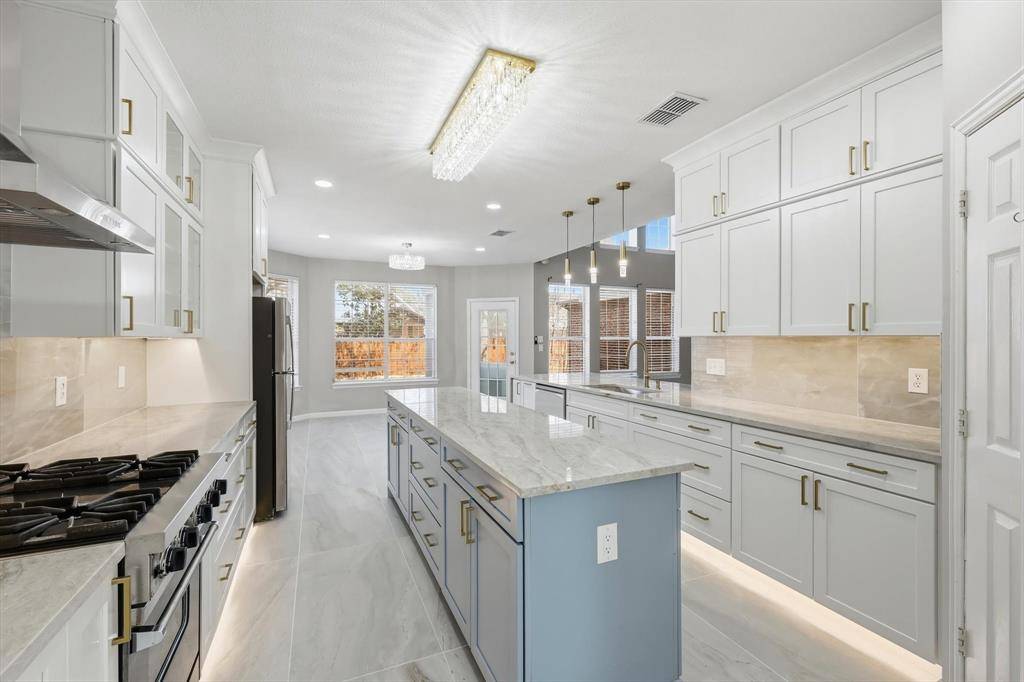 4433 English Oak Drive, Plano, TX 75024