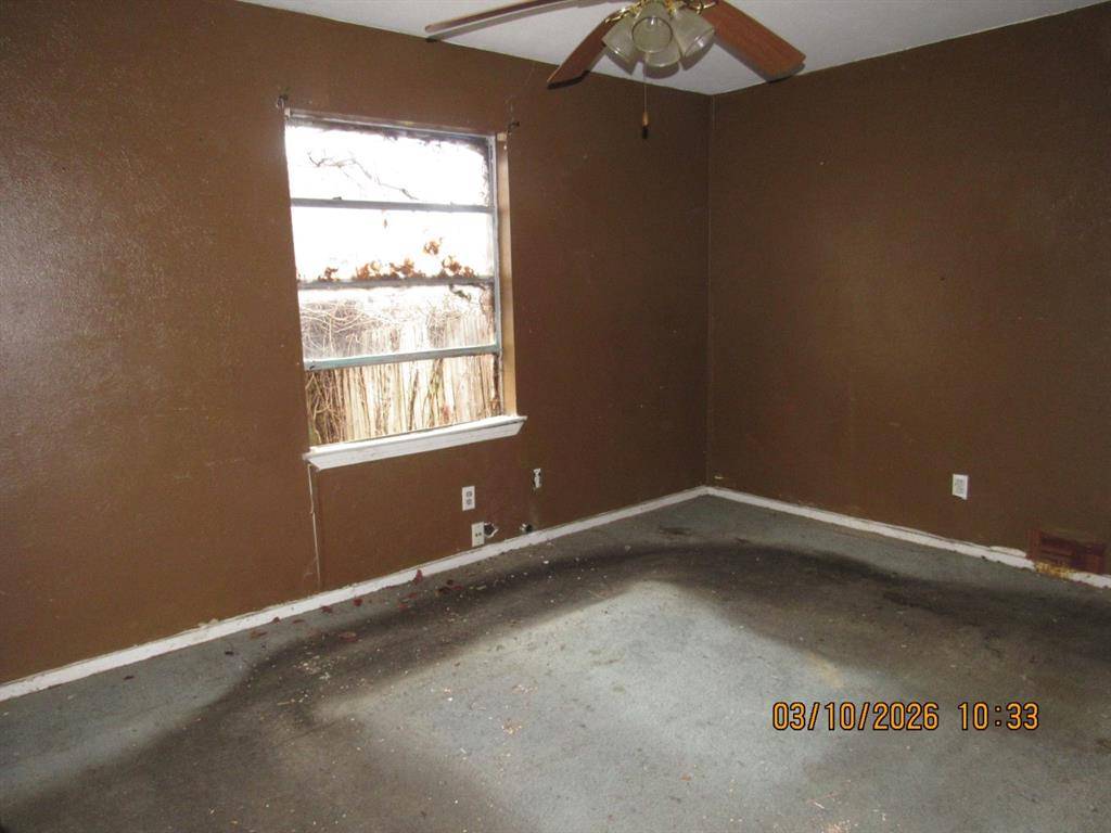 6451 MOONHILL Drive, Dallas, TX 75241