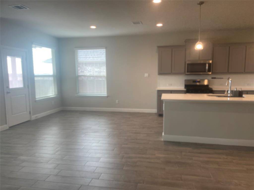 135 Lunayena Road, Rhome, TX 76078