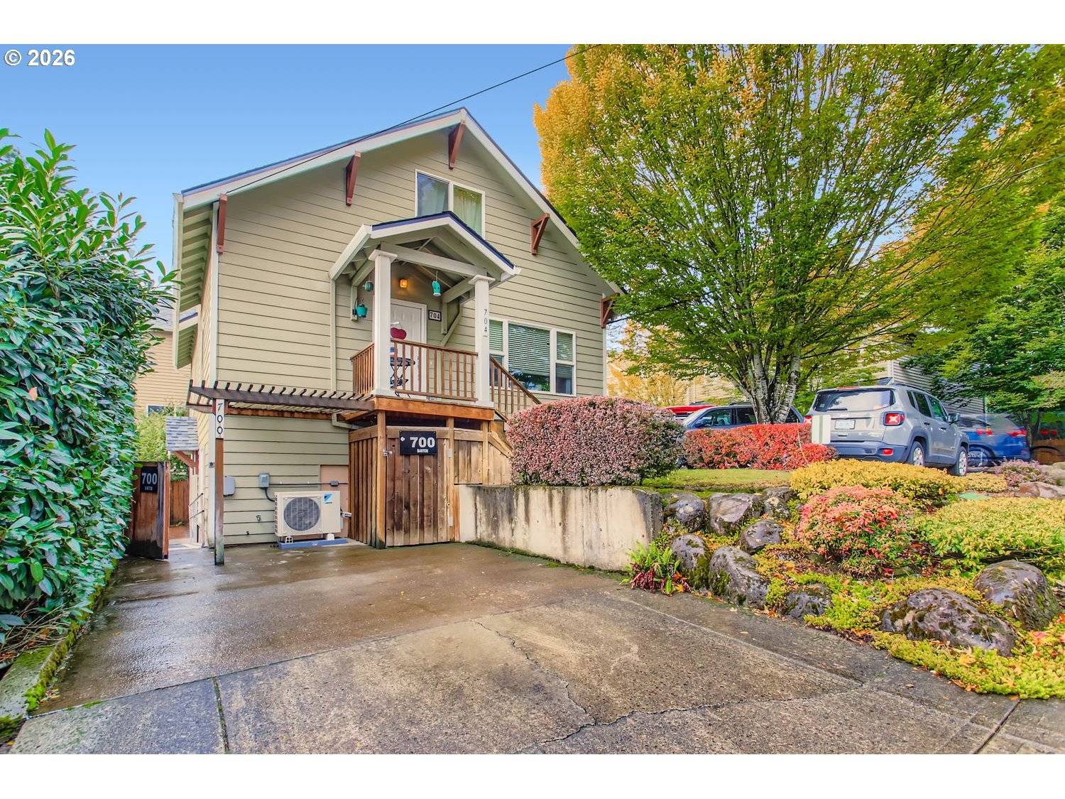 700 BARTON AVE, Gladstone, OR 97027