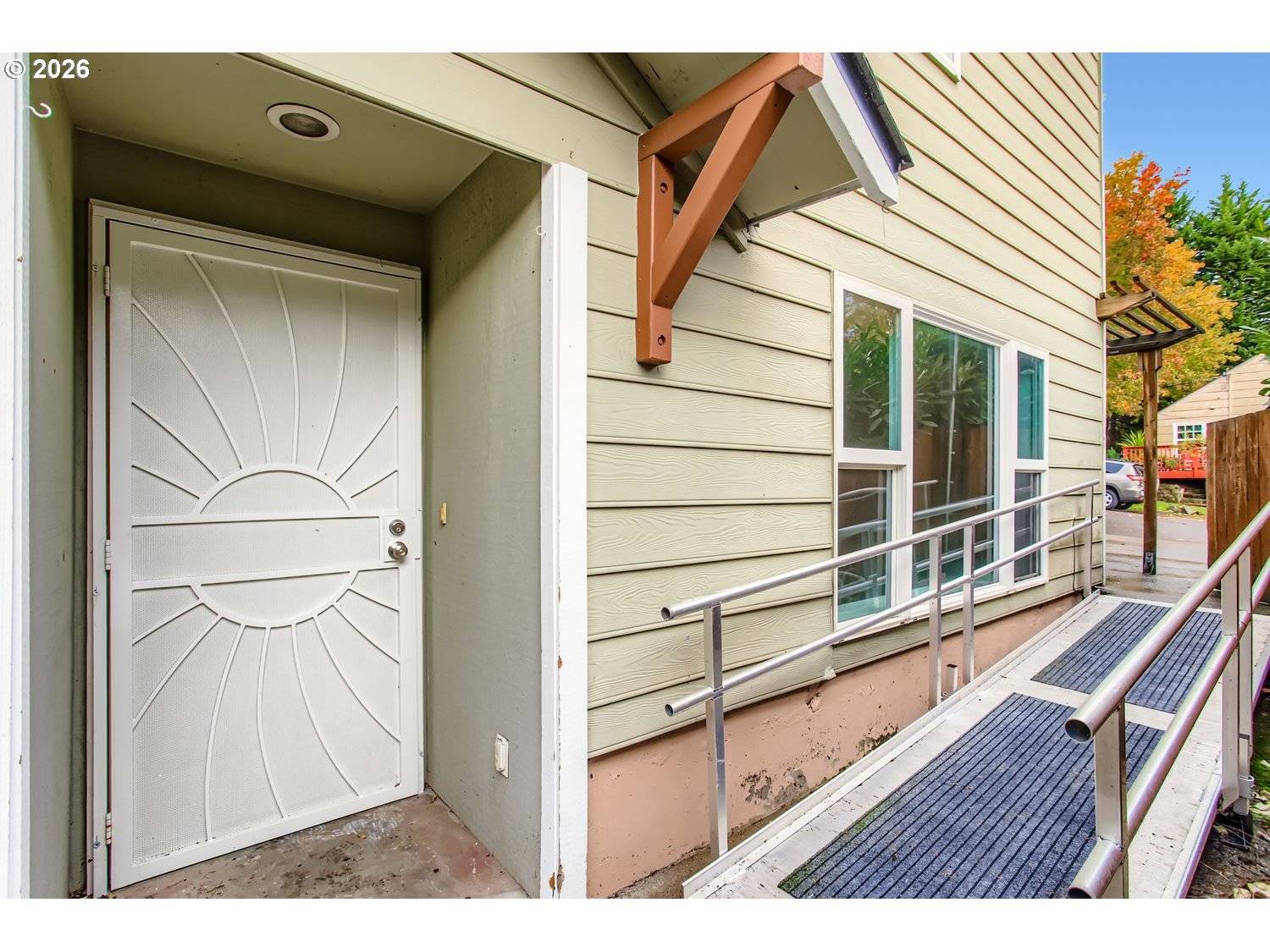 700 BARTON AVE, Gladstone, OR 97027