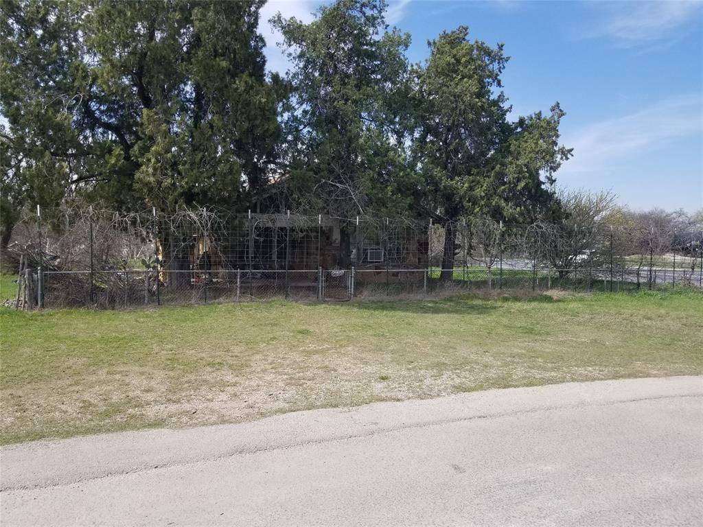 9508 Miflin Street, Cresson, TX 76035