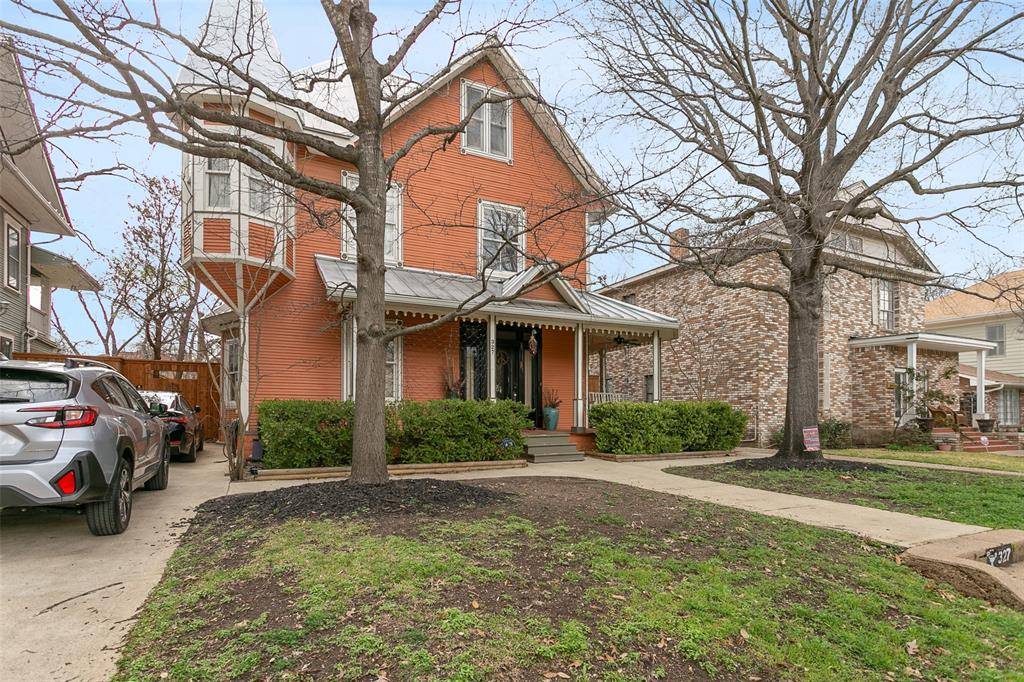 327 S Edgefield Avenue, Dallas, TX 75208