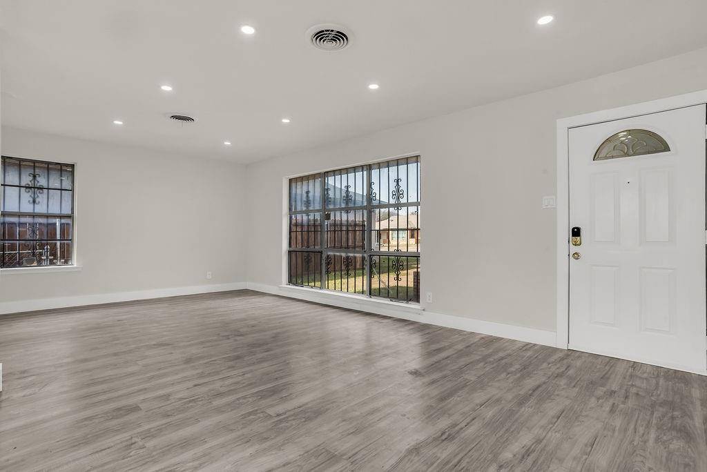 1246 Brookmere Drive, Dallas, TX 75216