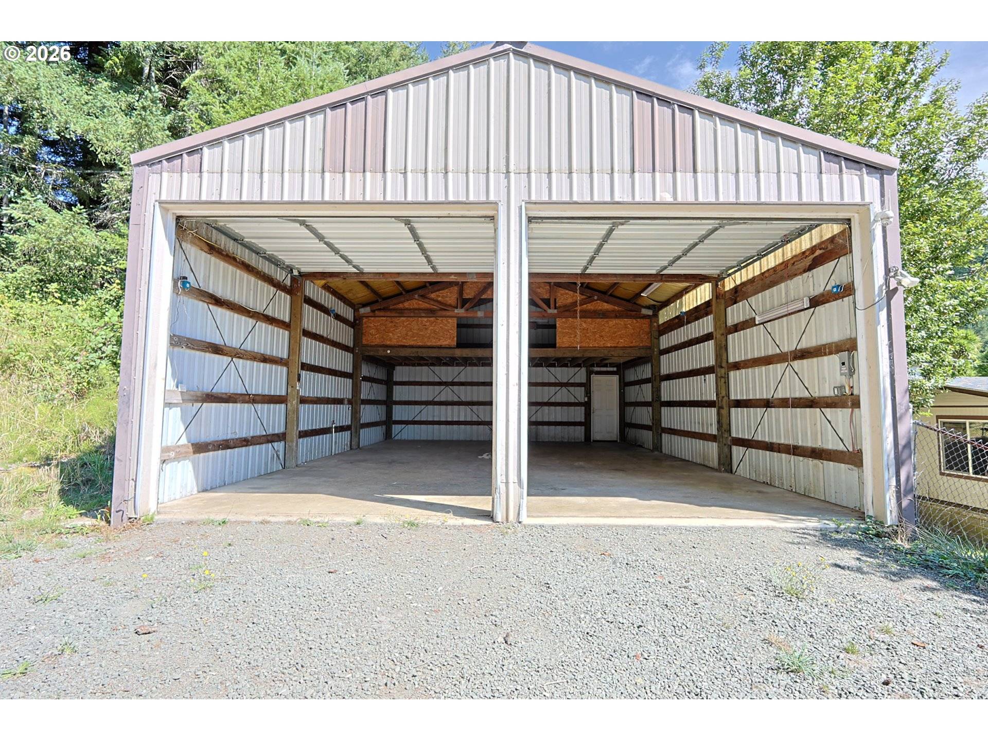 590 KINGS AVE, Lakeside, OR 97449