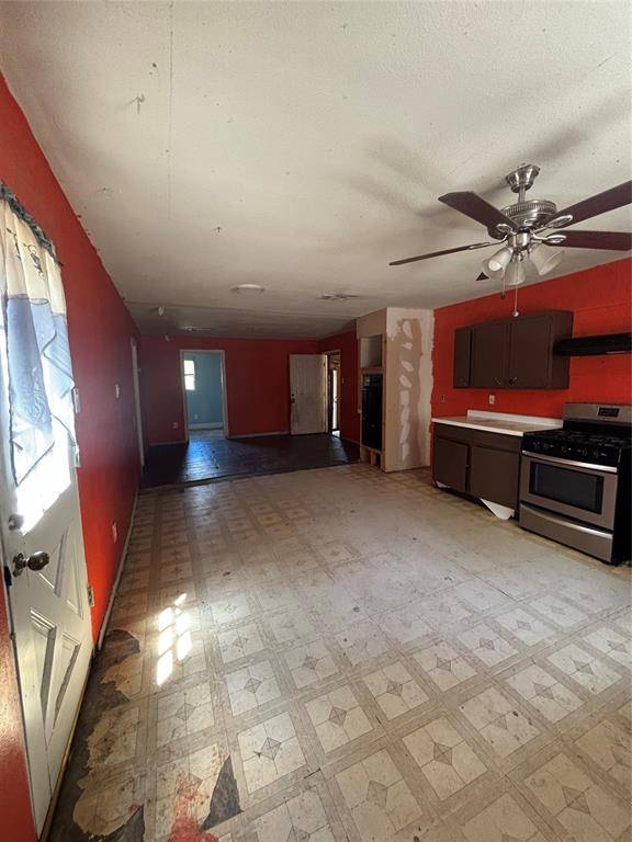 918 Local Vista Drive, Dallas, TX 75217