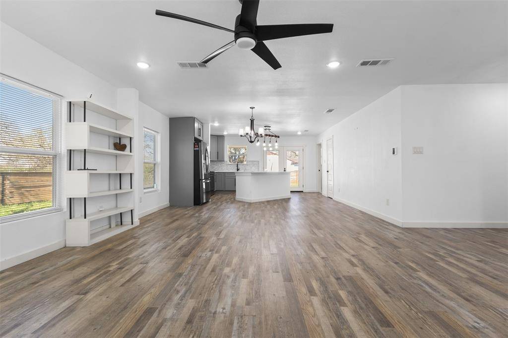 1024 Greenlee Street, Denton, TX 76201