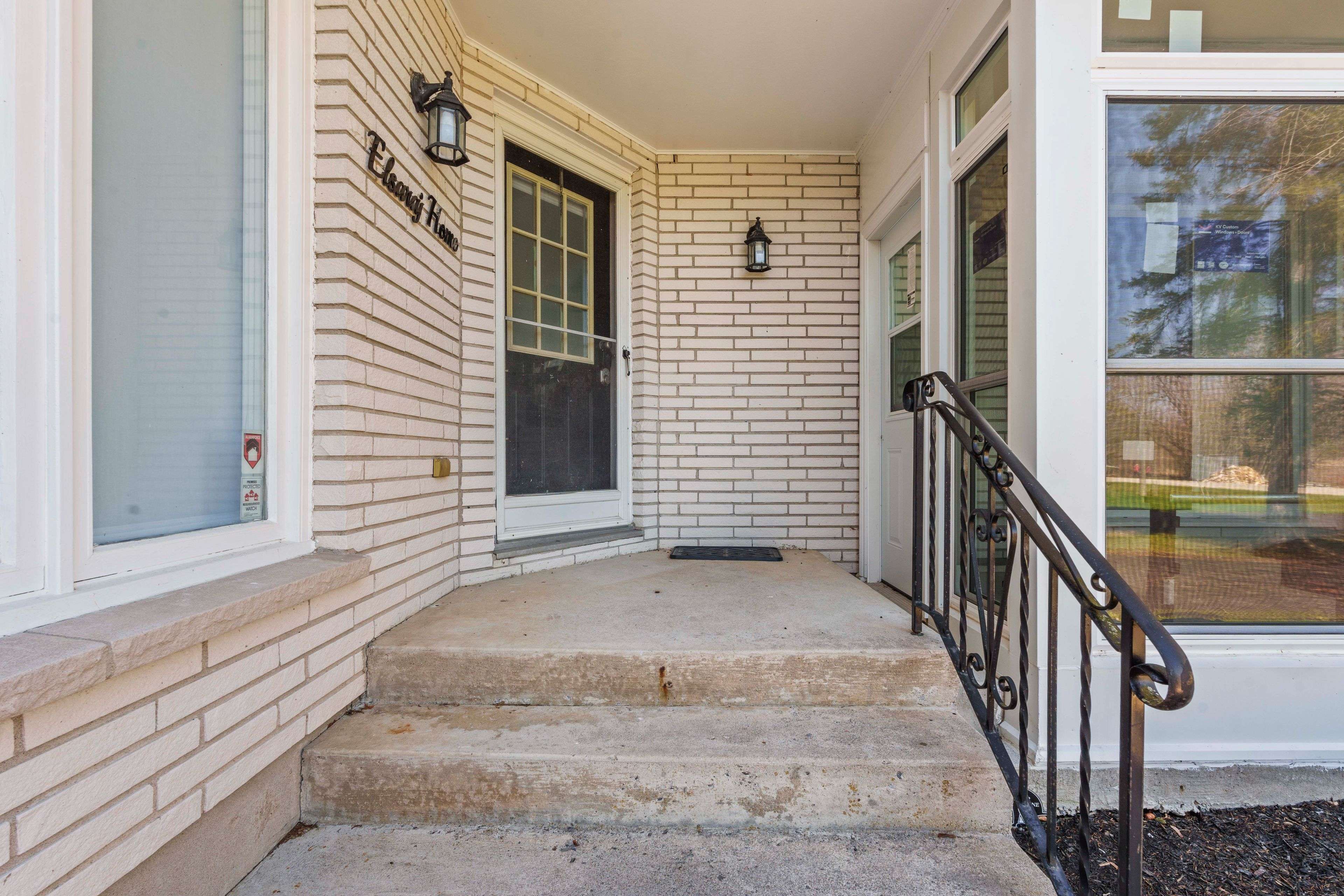 72 WILLOWBANK RD W, Front Of Leeds & Seeleys Bay, ON K7G 2V5