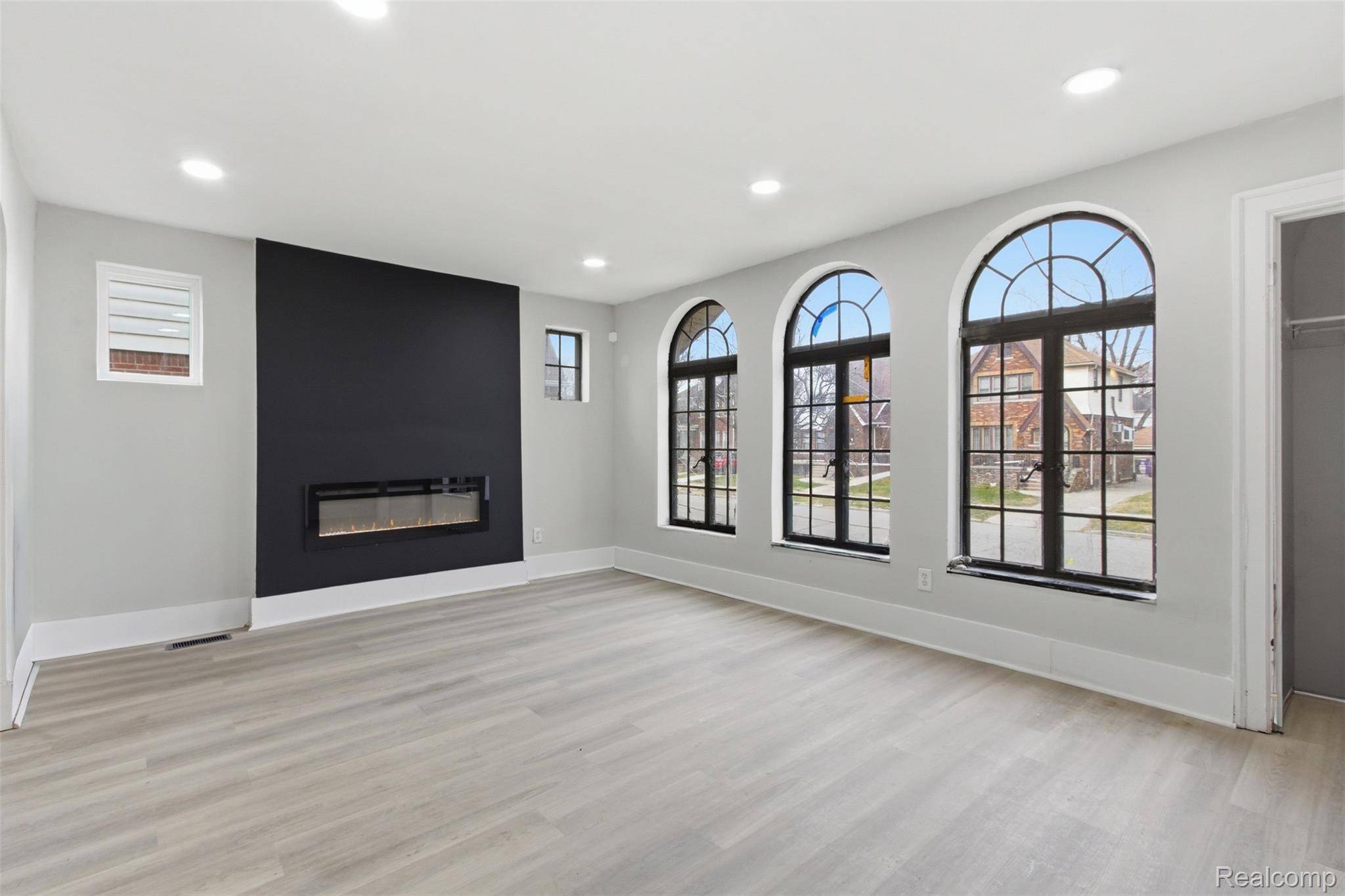 3919 Devonshire RD, Detroit, MI 48224