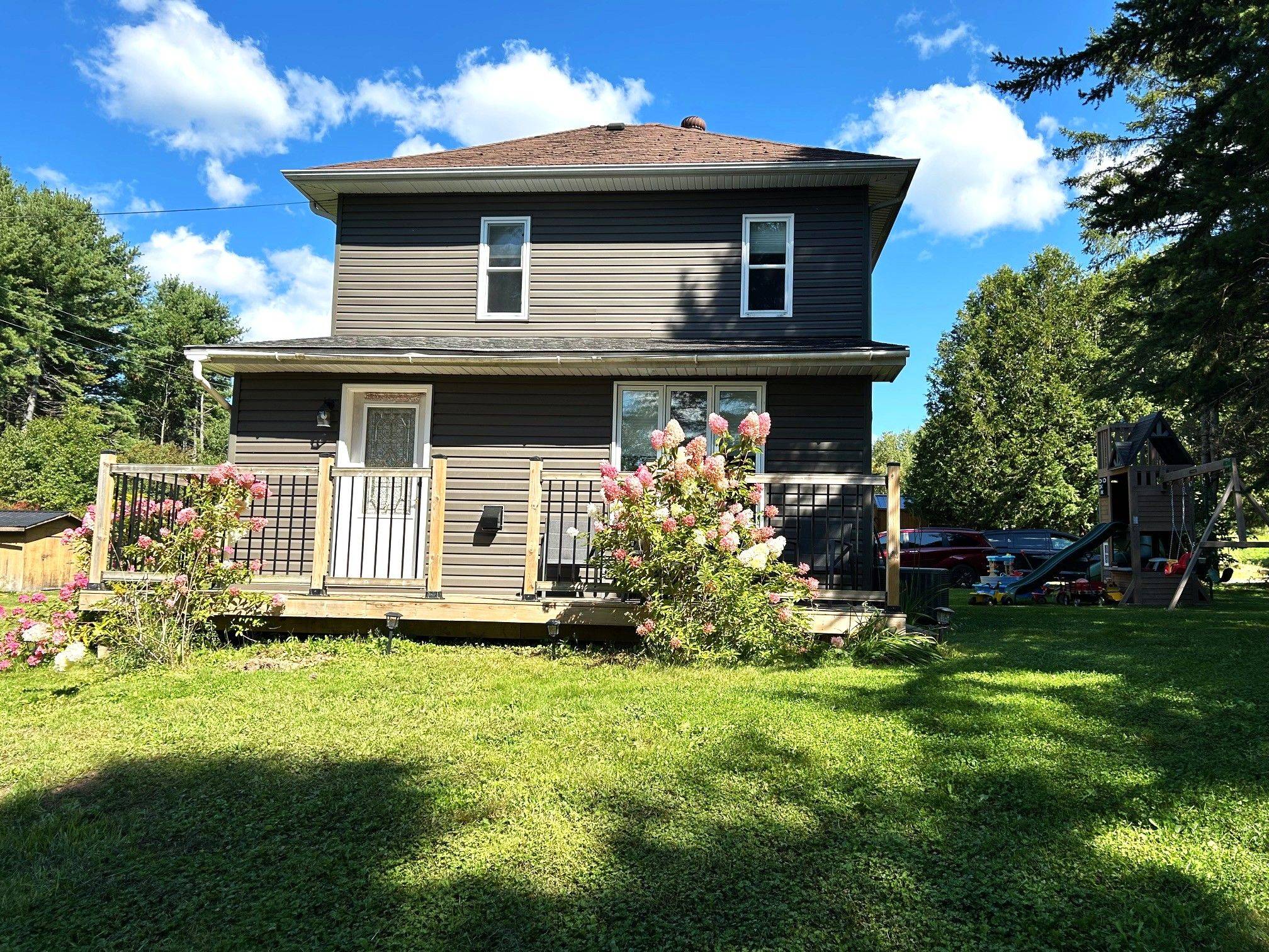 205 First AVE, Armour, ON P0A 1C0