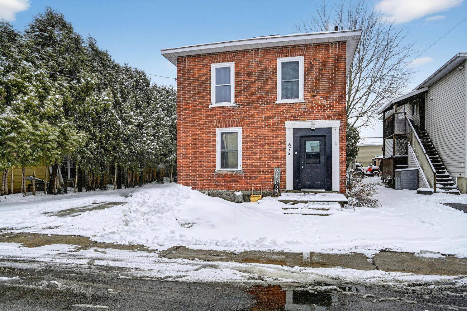 675 Zaire ST, Prescott, ON K0E 1T0