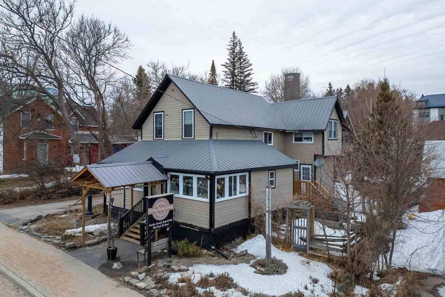 156 Ontario ST, Burk's Falls, ON P0A 1C0