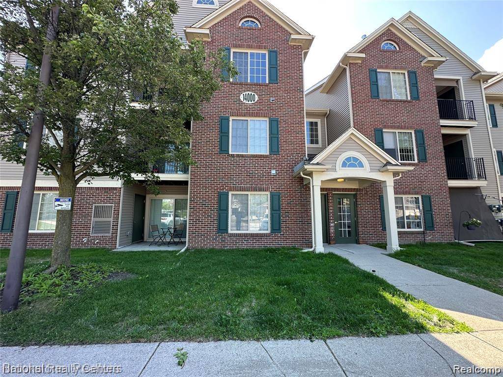 14301 Pinehurst LN, Grand Blanc Charter Township, MI 48439