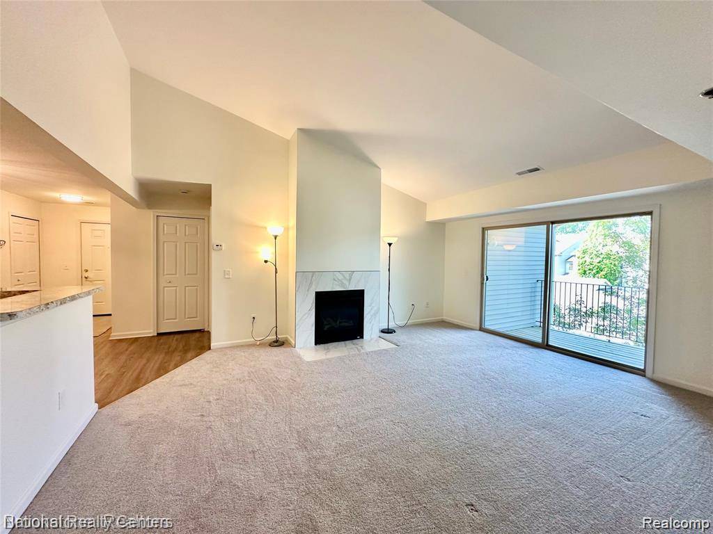 14301 Pinehurst LN, Grand Blanc Charter Township, MI 48439