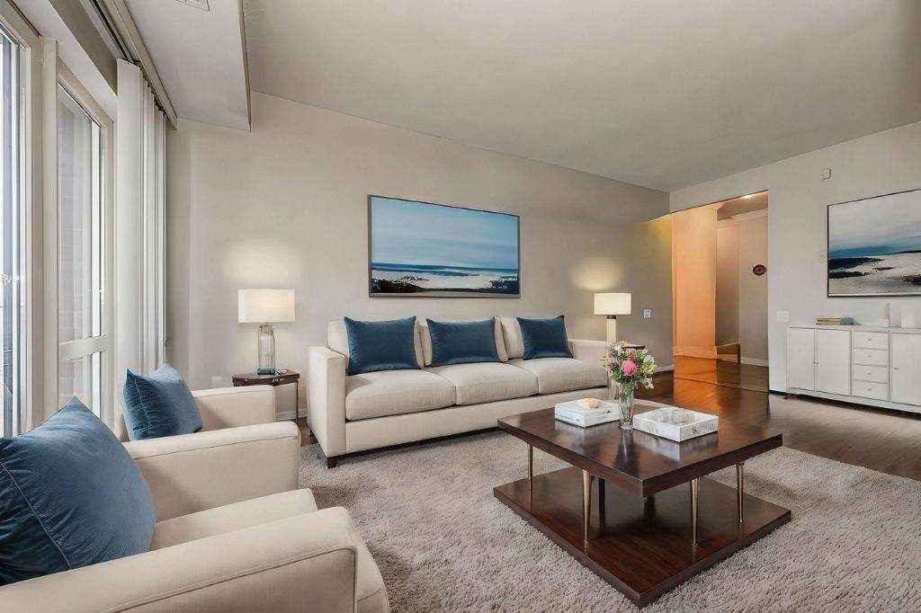 60 Old Mill RD #409, Oakville, ON L6J 7V9