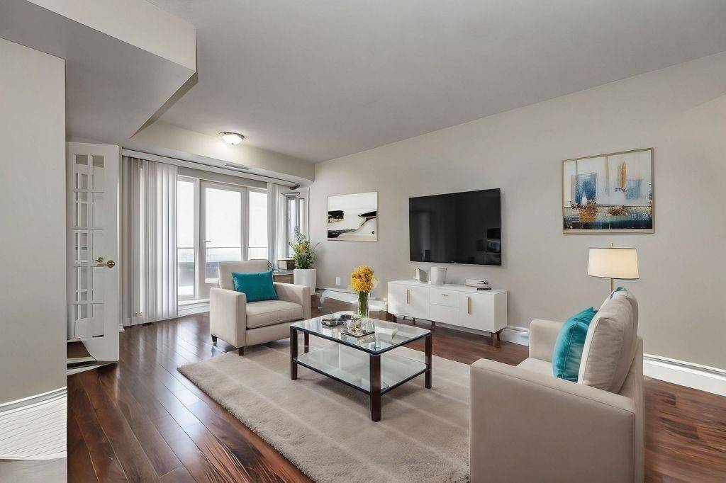 60 Old Mill RD #409, Oakville, ON L6J 7V9