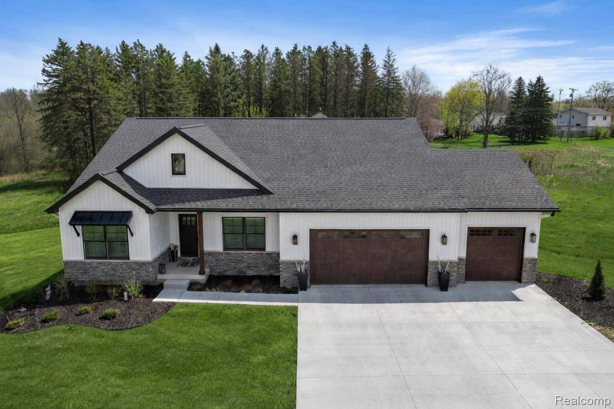 12854 Poppy Lane, Fenton Charter Township, MI 48451