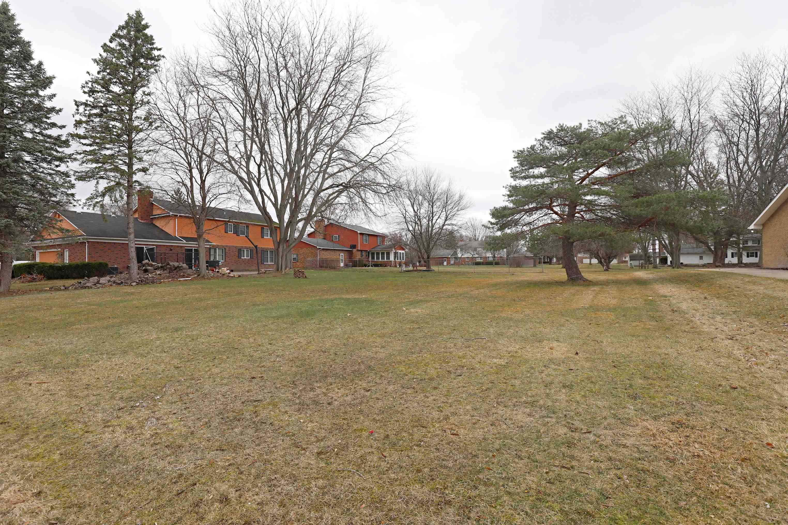 Cimarron TRL, Flint Twp, MI 48532