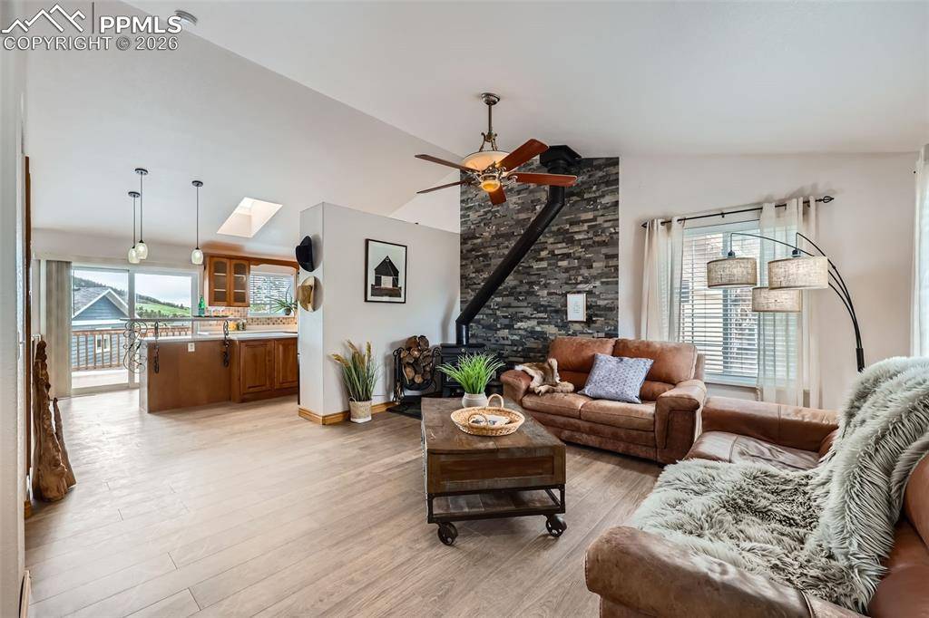 151 Star View CIR, Palmer Lake, CO 80133