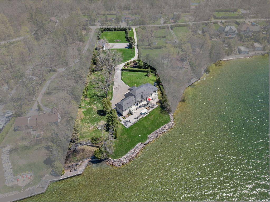 16 & 20 Garden Gate, Brock, ON L0K 1A0