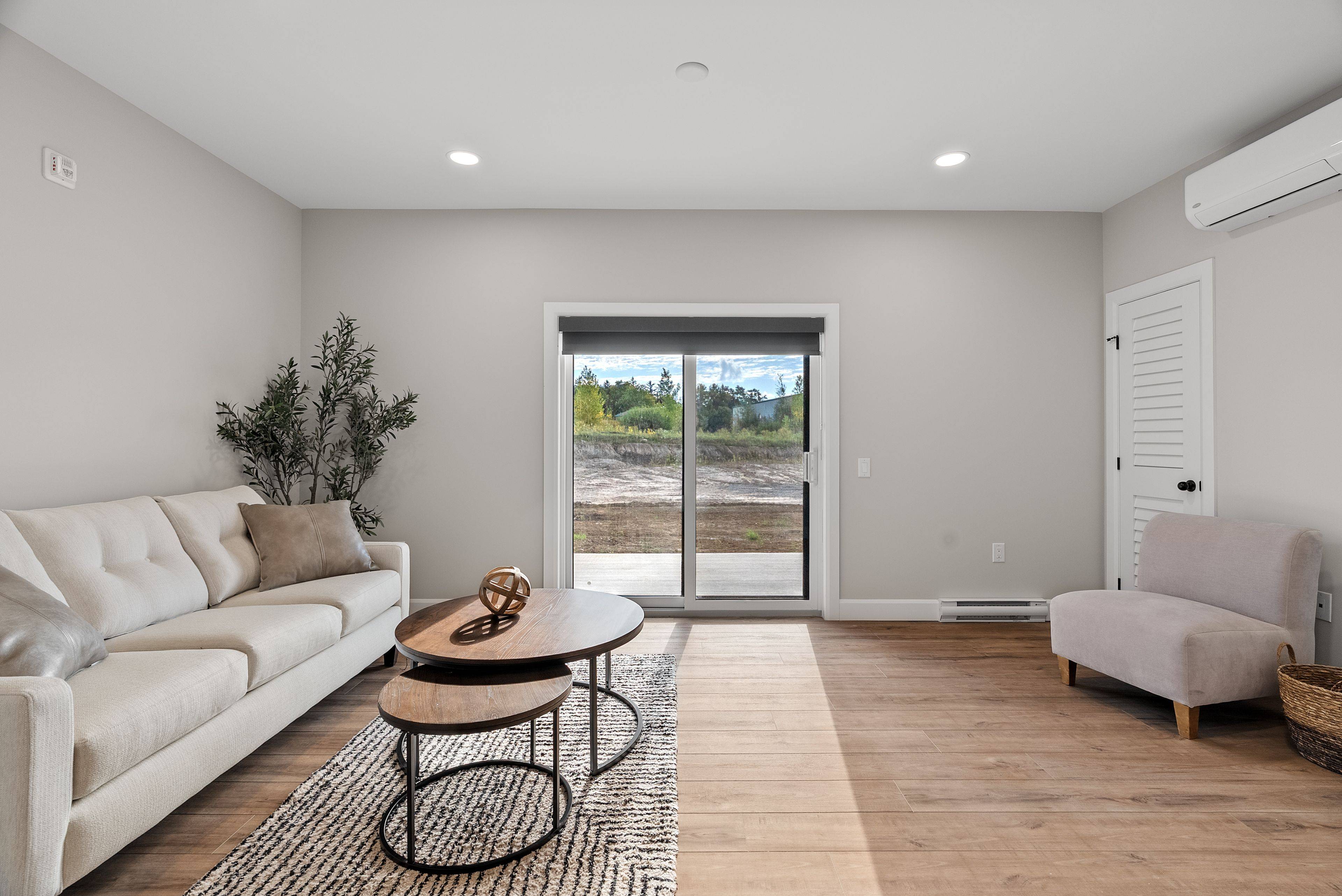 13 Moonlight CT #201A, Central Huron, ON N0M 1L0