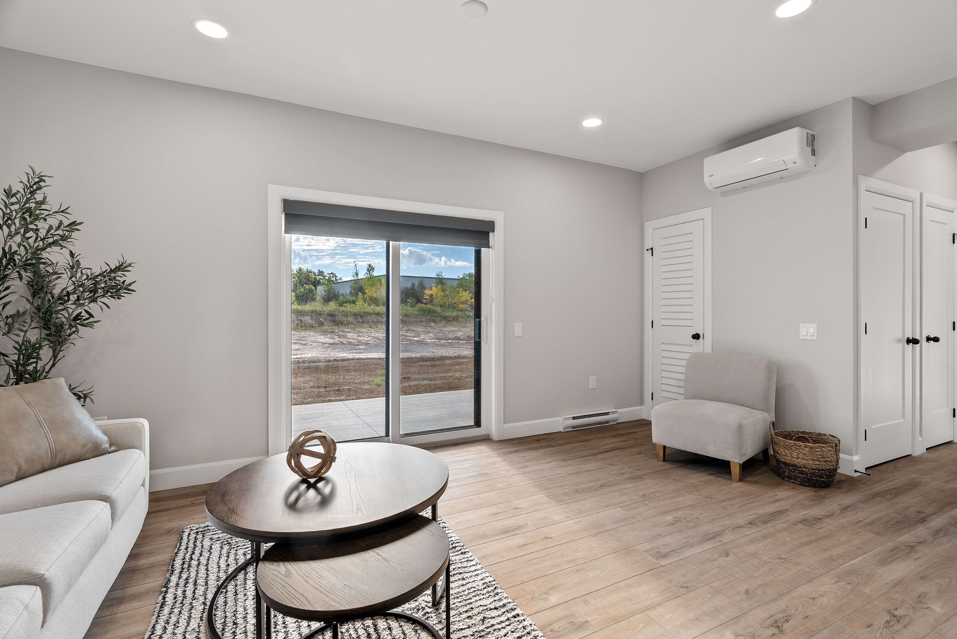 13 Moonlight CT #201A, Central Huron, ON N0M 1L0