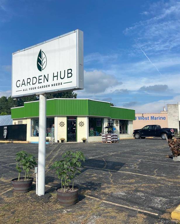 588 Pointe Tremble RD, Algonac, MI 48001