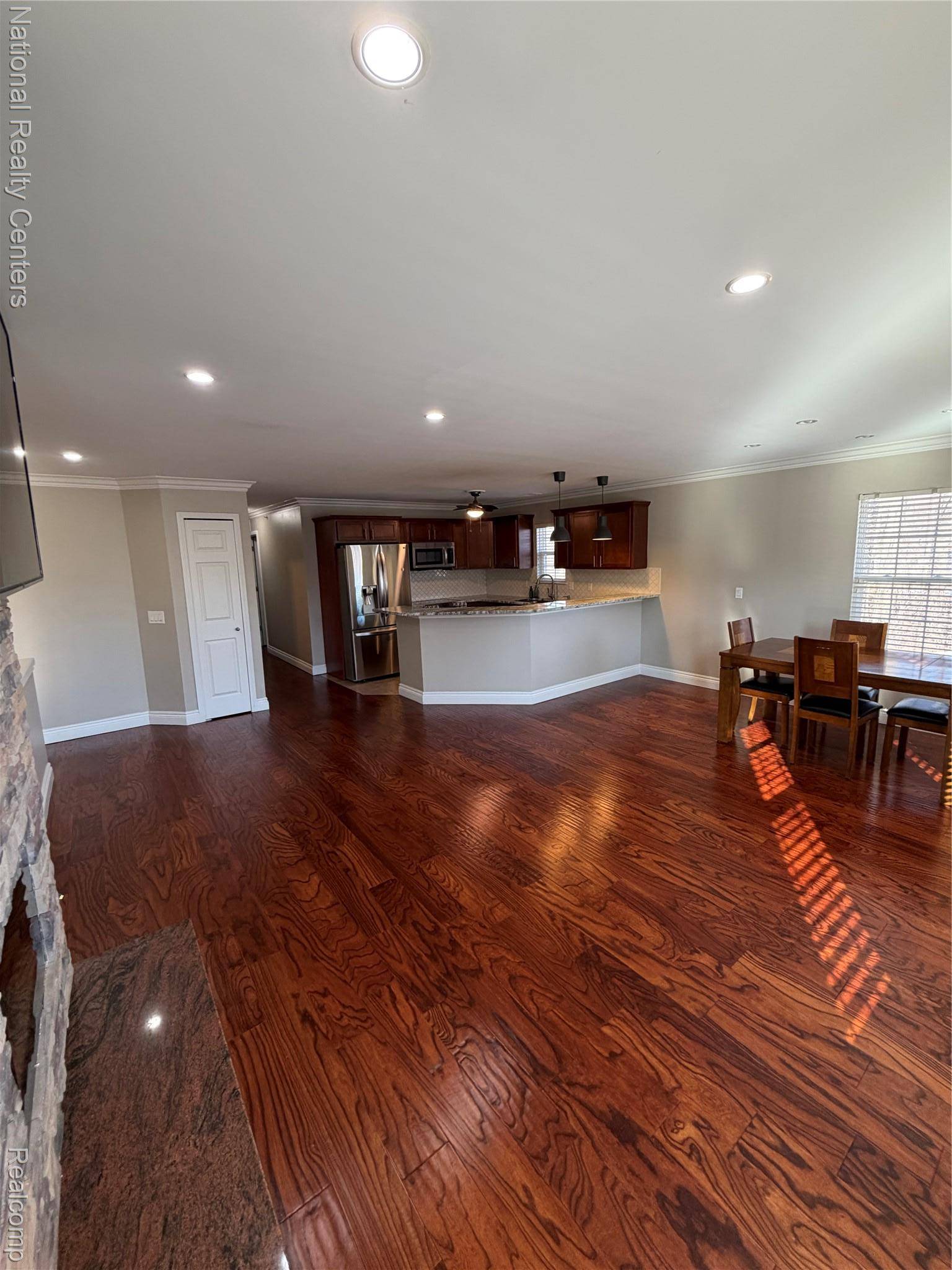 8455 Williamstown DR, Shelby Charter Township, MI 48316