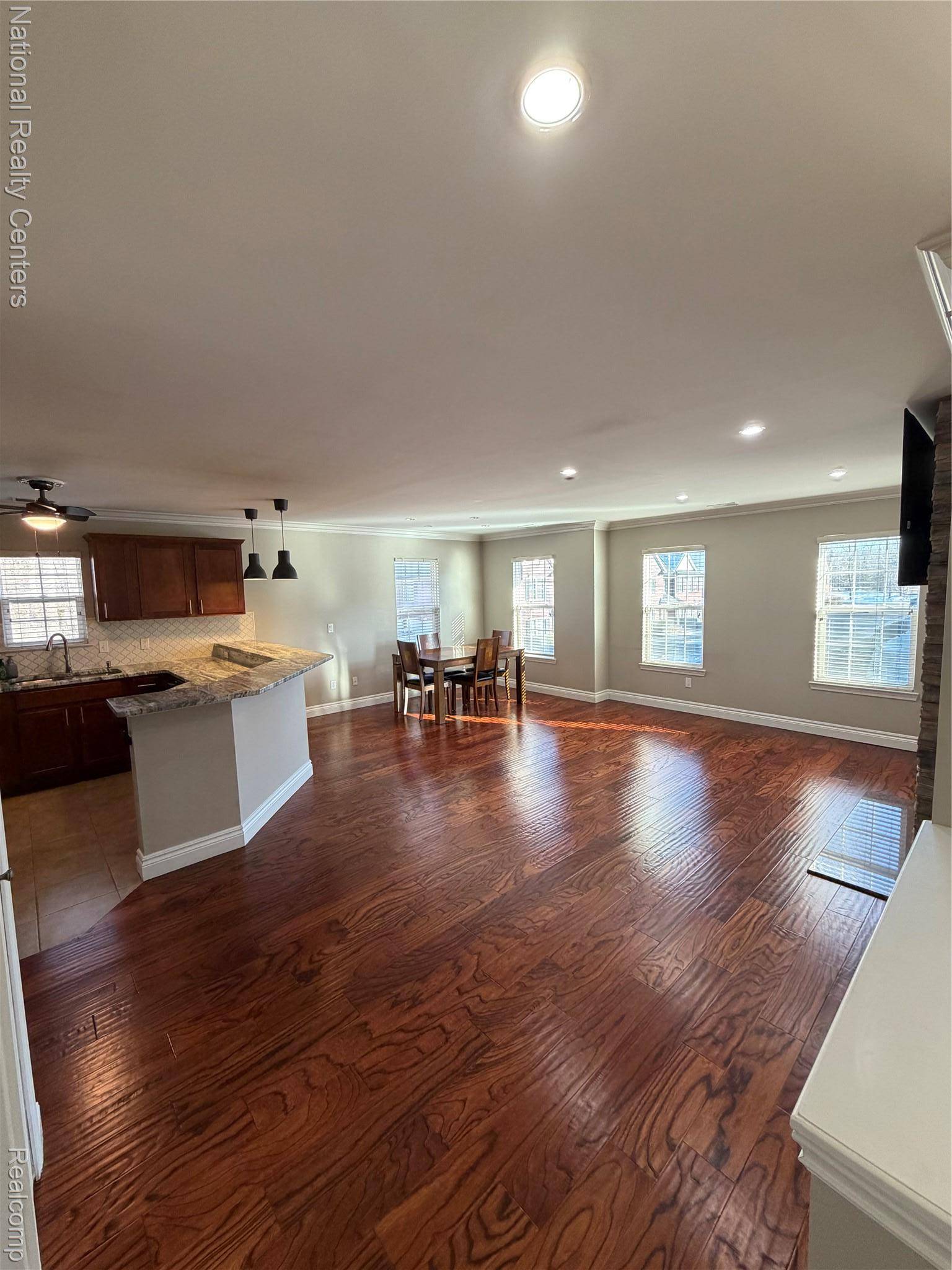 8455 Williamstown DR, Shelby Charter Township, MI 48316