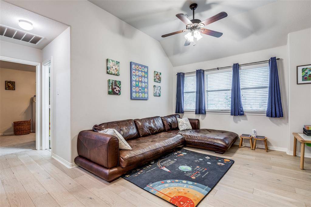 5204 Balsam Drive, Mckinney, TX 75071