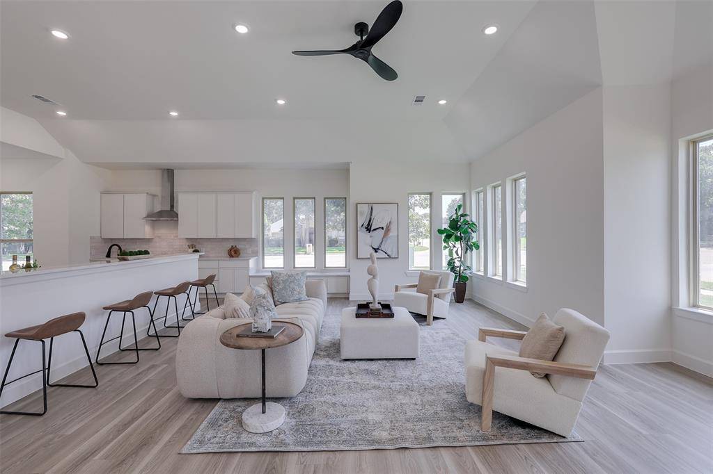 1208 Oak Harbor Boulevard, Azle, TX 76020