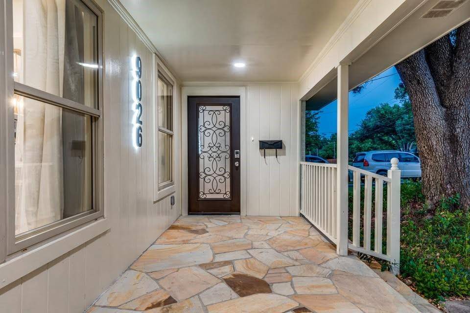 9026 Livenshire Drive, Dallas, TX 75238
