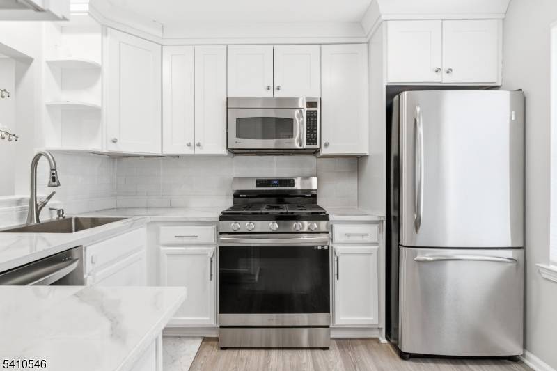 107 Adamecs Way #7, South Amboy City, NJ 08879