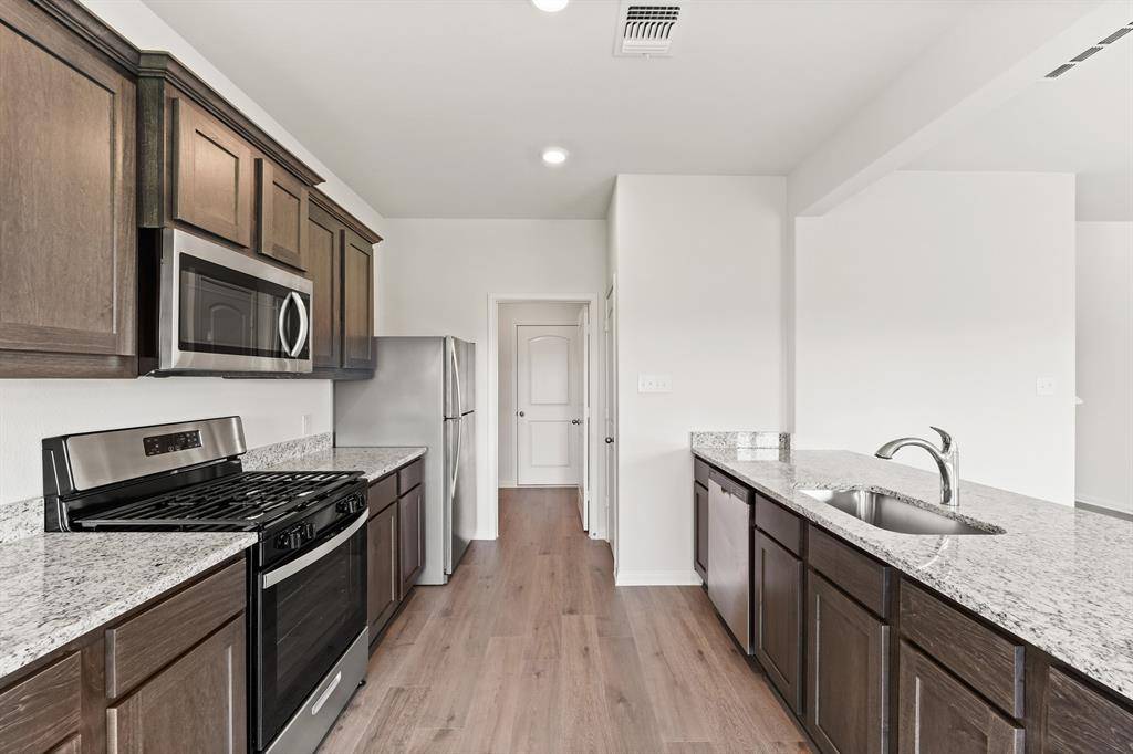 13420 Stage Coach Lane, Cresson, TX 76035