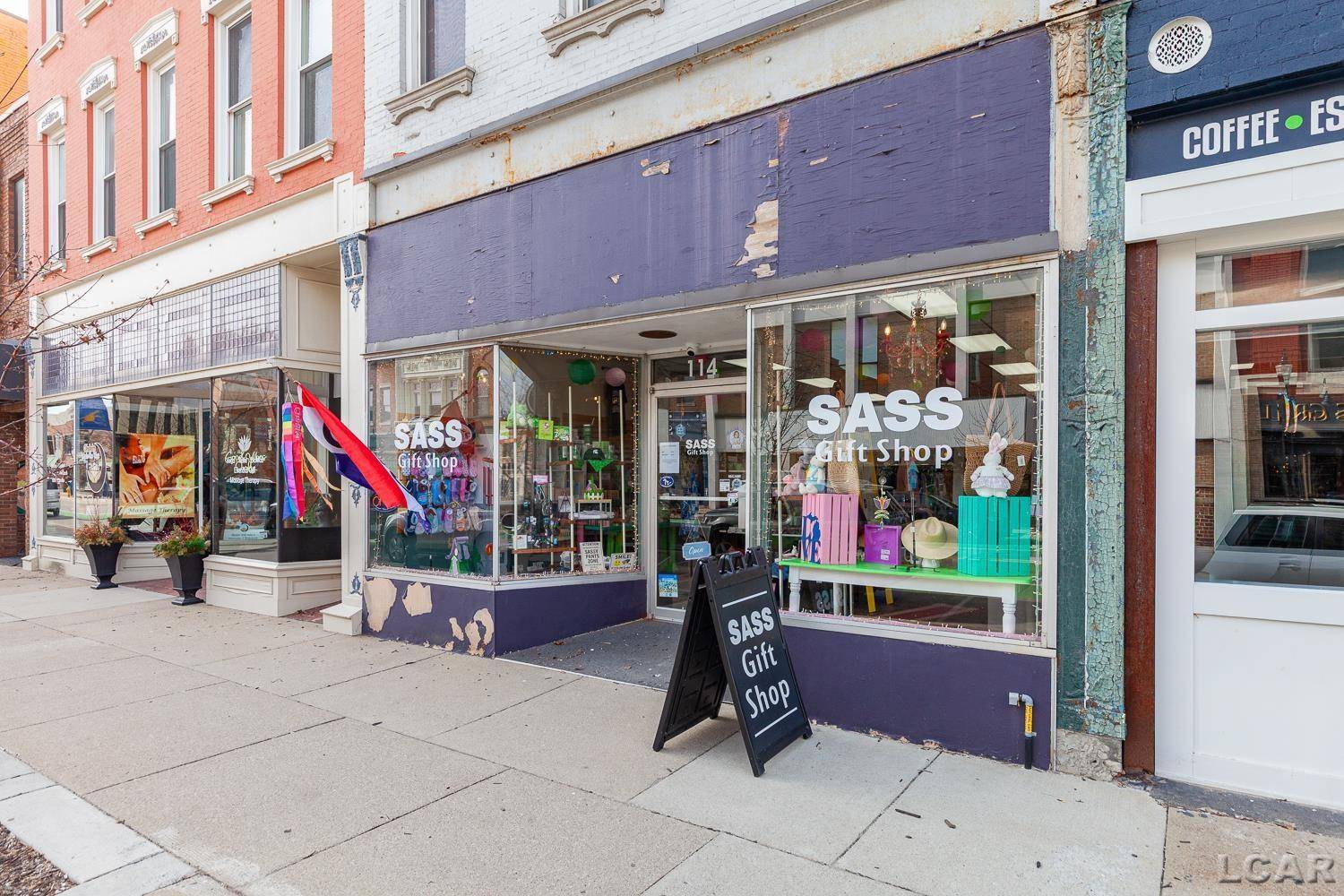 114 E Maumee ST, Adrian, MI 49221