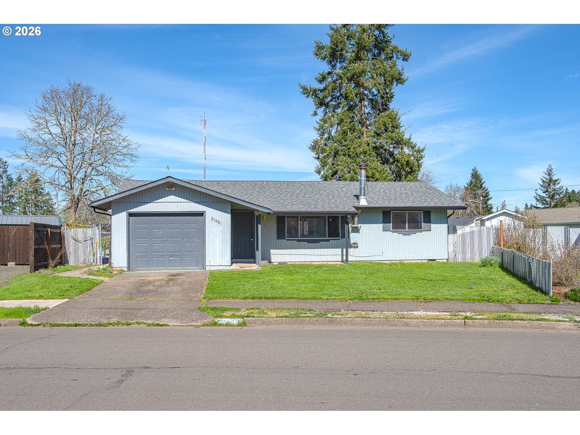 25031 WOODLAND AVE, Veneta, OR 97487