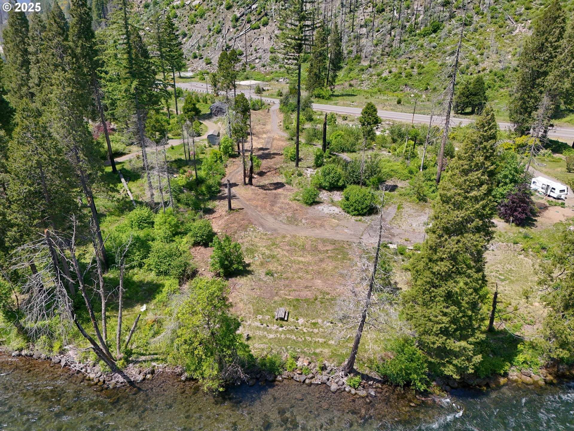 52984 MCKENZIE HWY, Blue River, OR 97413