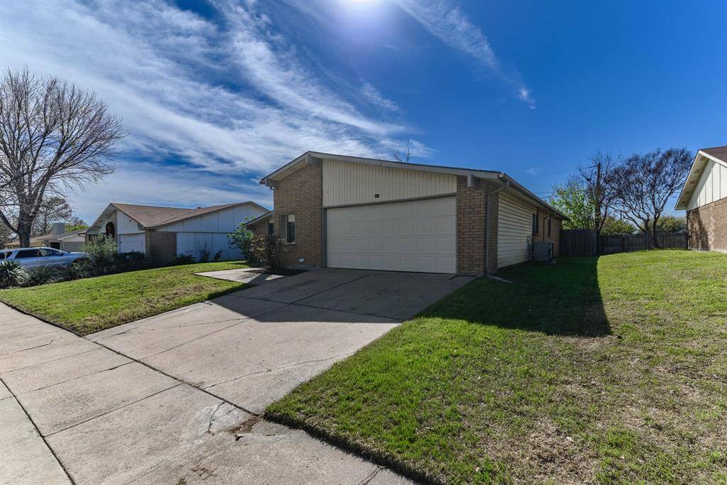 3510 Chamberland Drive, Arlington, TX 76014