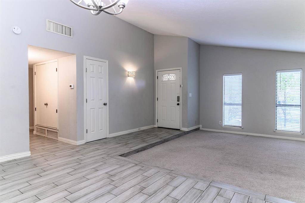 3510 Chamberland Drive, Arlington, TX 76014