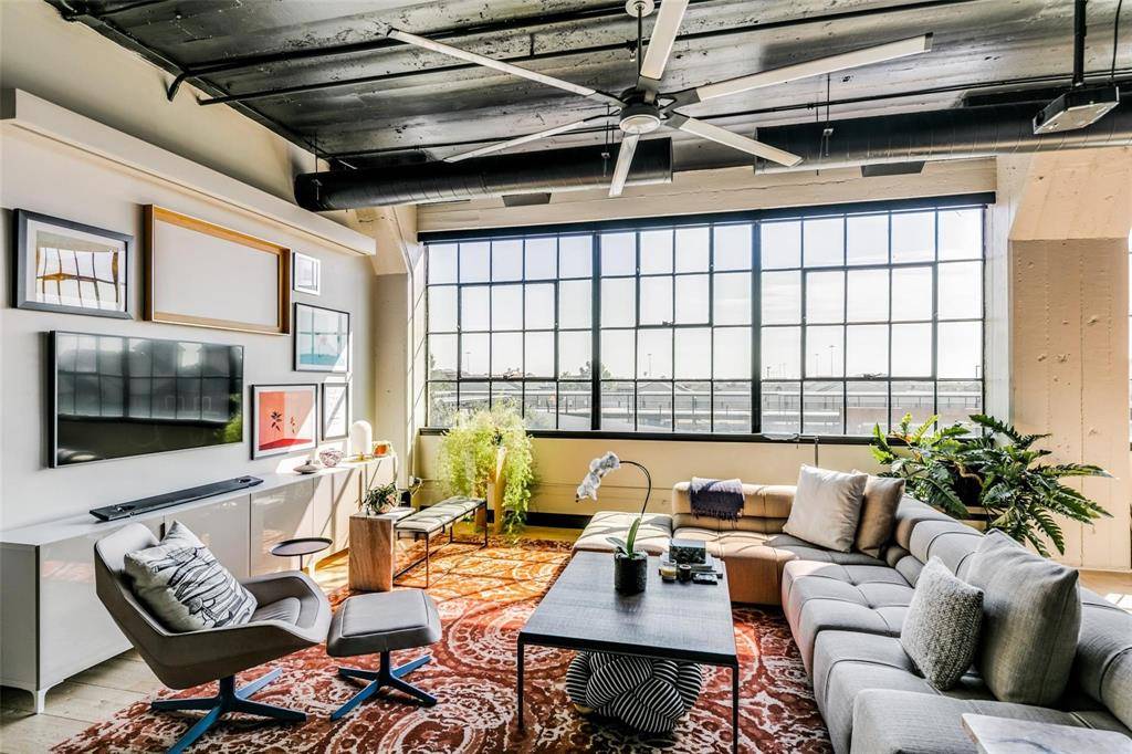 2220 Canton Street #406, Dallas, TX 75201