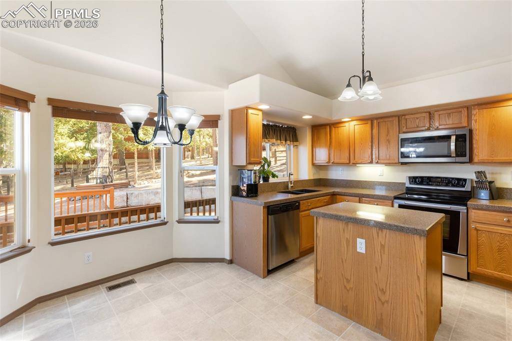 681 Misty Pines CIR, Woodland Park, CO 80863